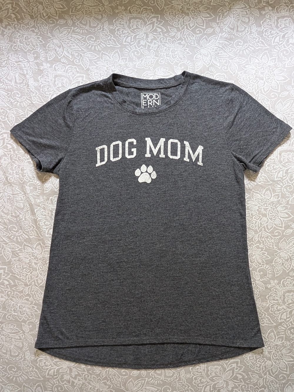 Dog Mom Graphic Tee Small